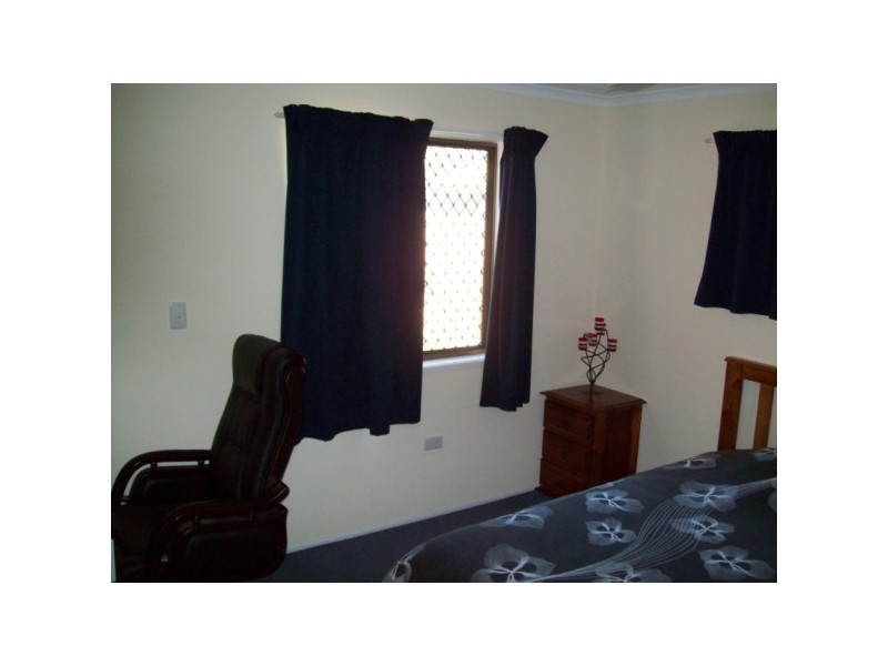 104 CUNNINGHAM STREET, Urangan QLD 4655