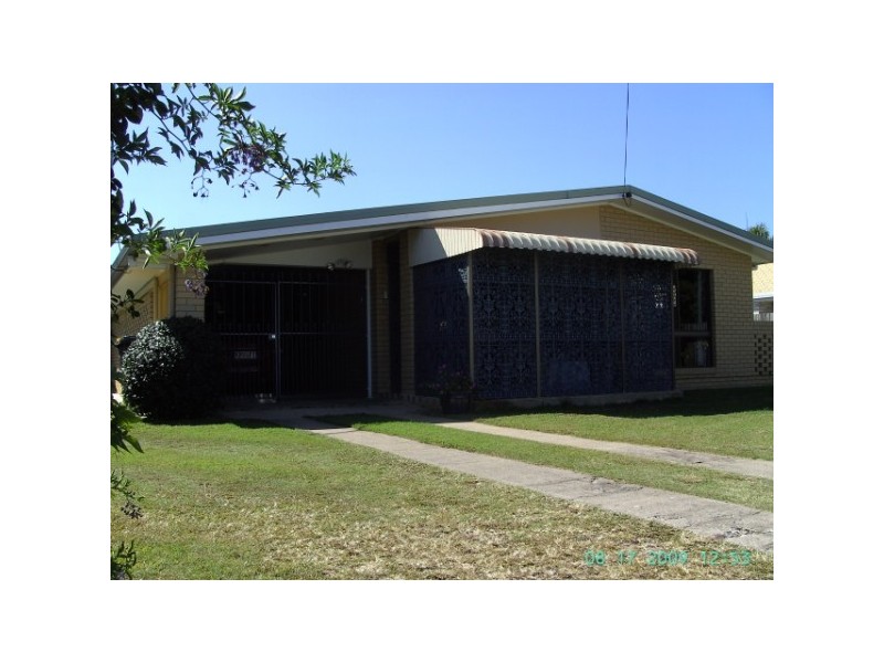 104 CUNNINGHAM STREET, Urangan QLD 4655