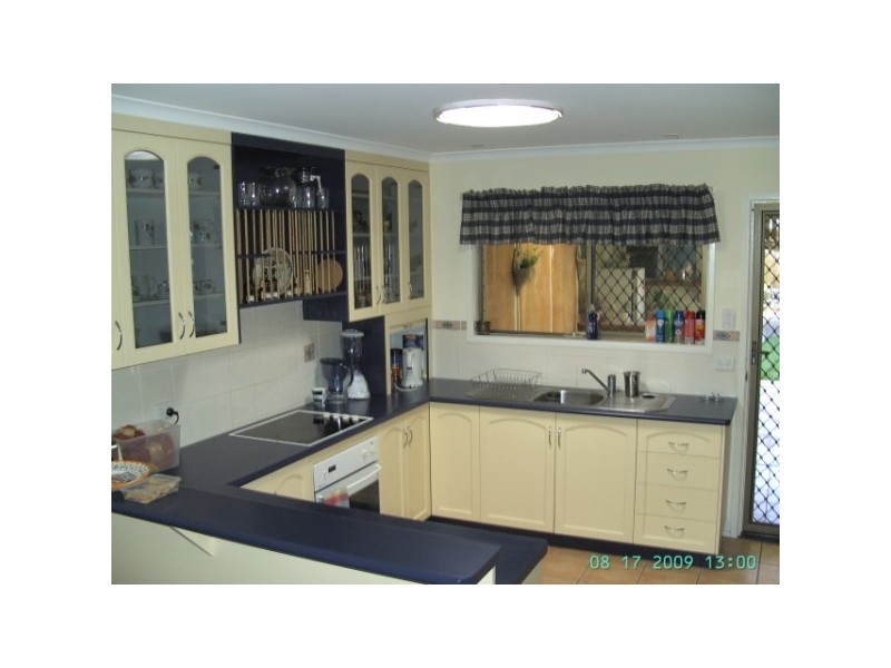 104 CUNNINGHAM STREET, Urangan QLD 4655