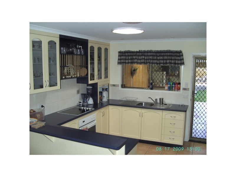 104 CUNNINGHAM STREET, Urangan QLD 4655