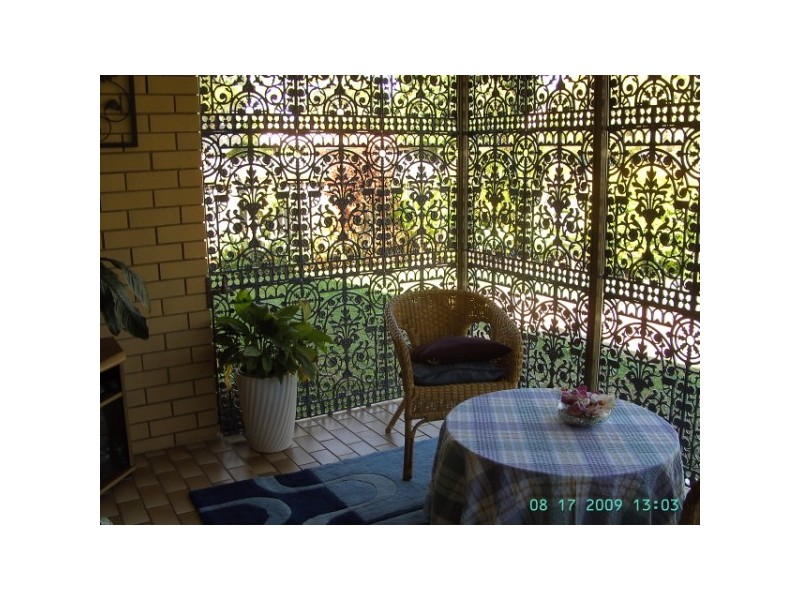 104 CUNNINGHAM STREET, Urangan QLD 4655