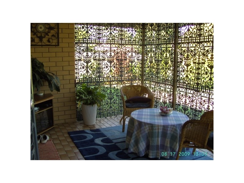 104 CUNNINGHAM STREET, Urangan QLD 4655