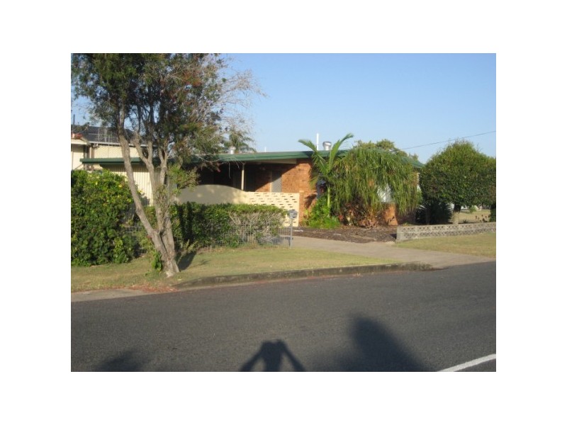 56 king, Urangan QLD 4655