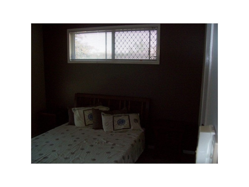 4 CASSIA, Scarness QLD 4655