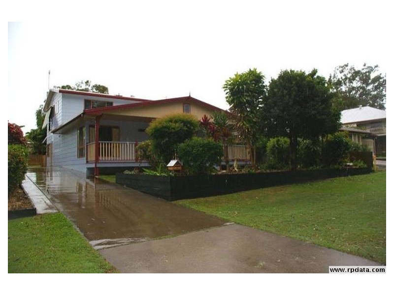 8 SPENCE, Point Vernon QLD 4655