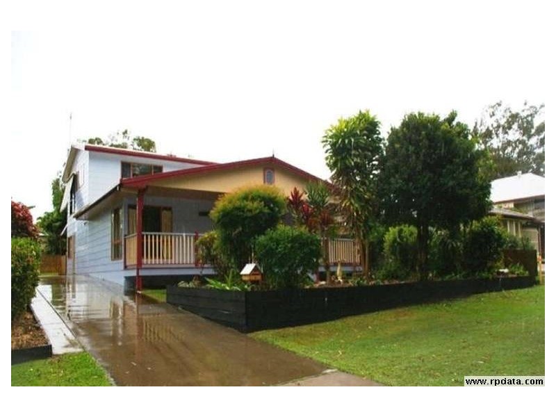 8 SPENCE, Point Vernon QLD 4655