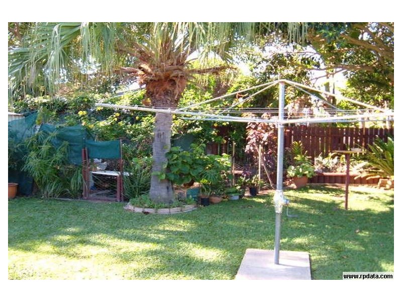 29 PARADISE STREET, Point Vernon QLD 4655