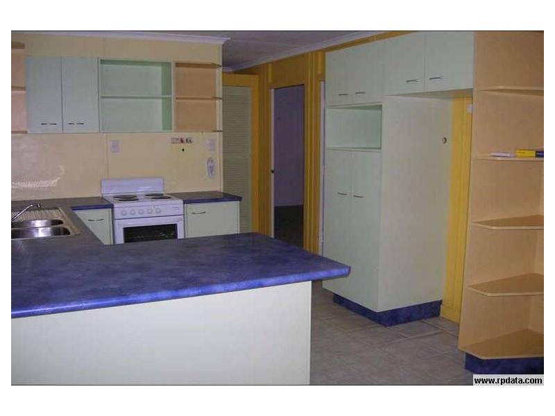 29 PARADISE STREET, Point Vernon QLD 4655