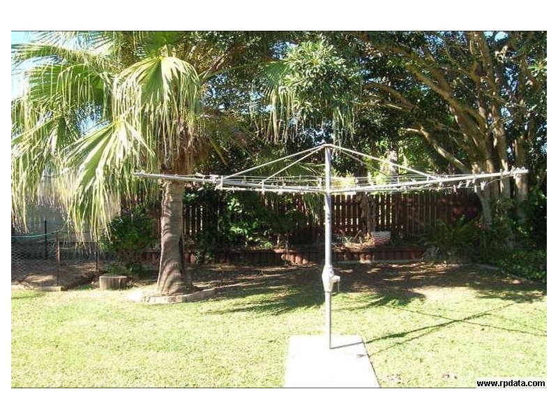 29 PARADISE STREET, Point Vernon QLD 4655