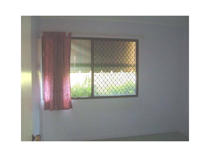 29 PARADISE STREET, Point Vernon QLD 4655