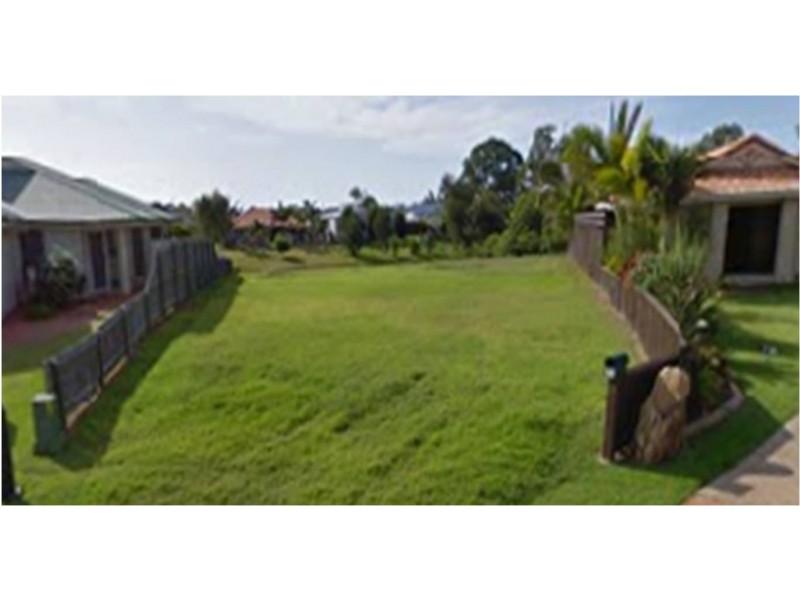 24 TURNBULL COURT, Urangan QLD 4655
