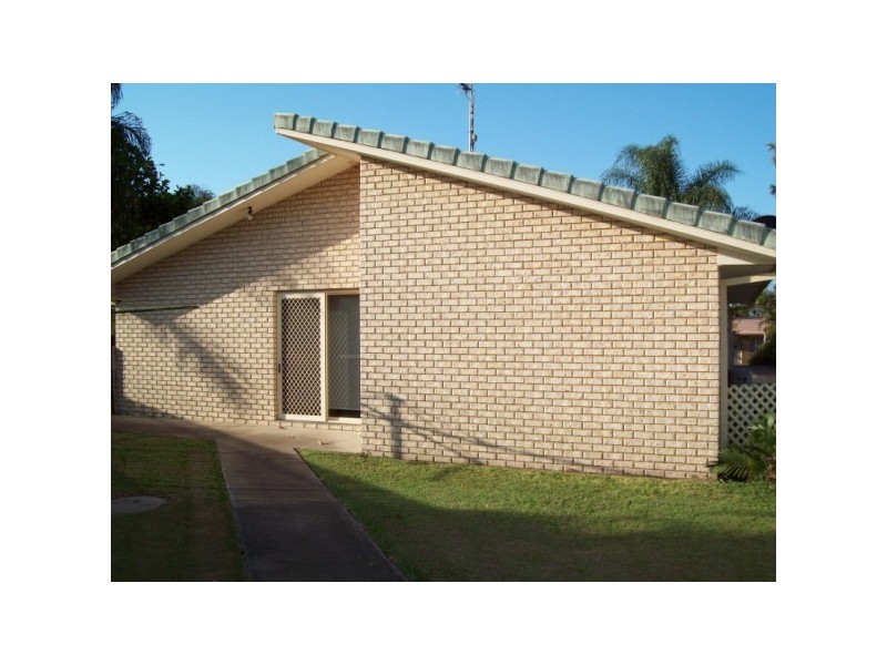 4 CASSIA STREET, Scarness QLD 4655