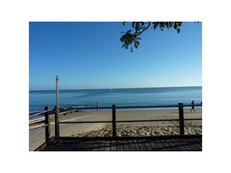 Point Vernon QLD 4655