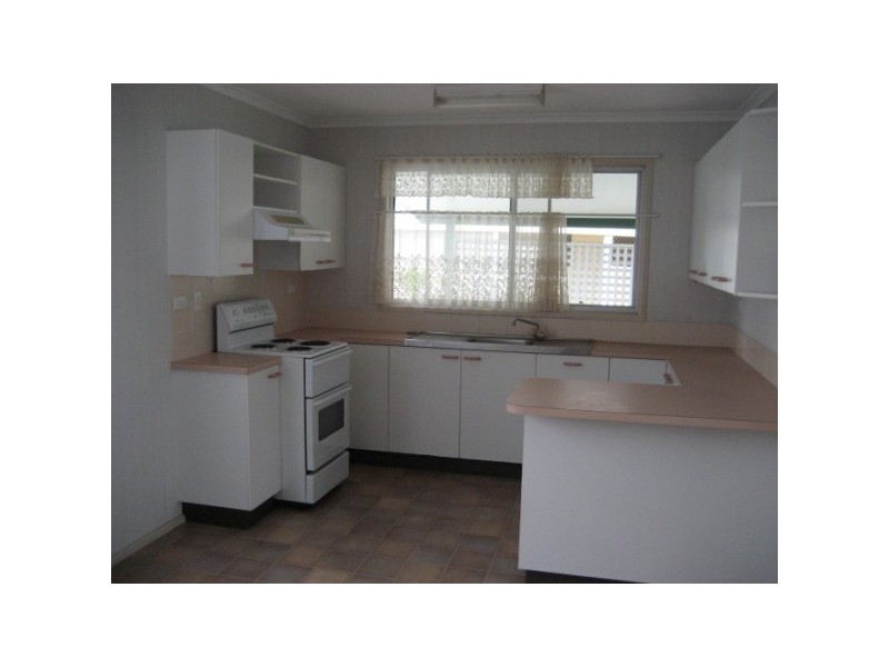 93 EUCALYPTUS  AVE, Eli Waters QLD 4655