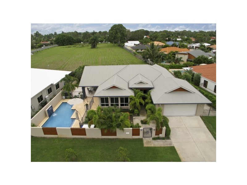 40 ALEXANDER STREET, Torquay QLD 4655