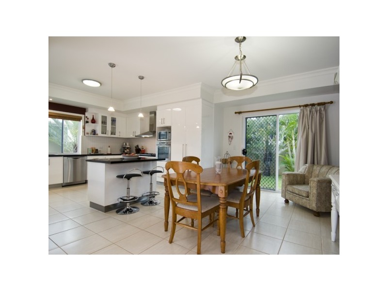 40 ALEXANDER STREET, Torquay QLD 4655