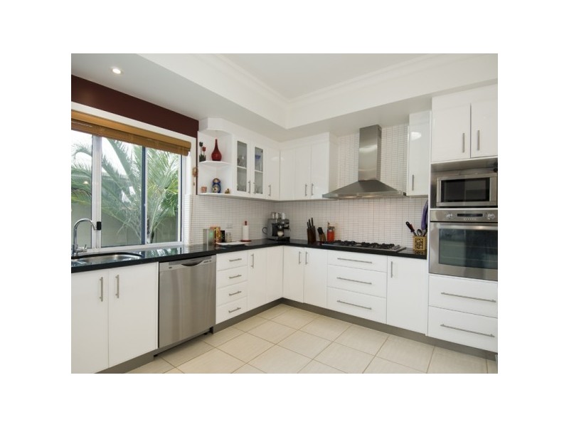 40 ALEXANDER STREET, Torquay QLD 4655