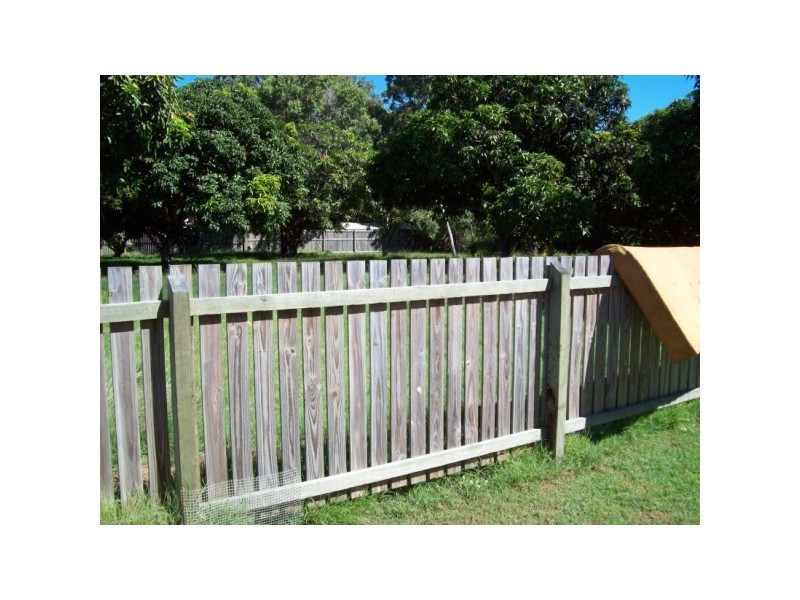 49 HELSHAM STREET, Point Vernon QLD 4655