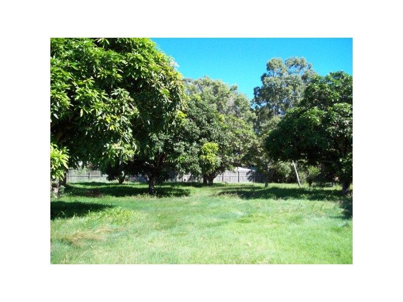 49 HELSHAM STREET, Point Vernon QLD 4655