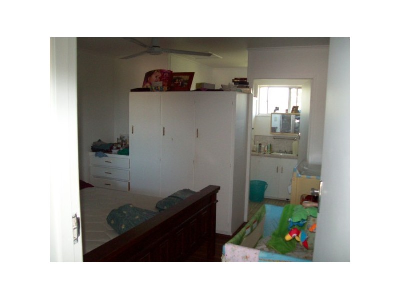 49 HELSHAM STREET, Point Vernon QLD 4655