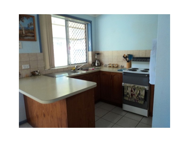 6 RACHAEL STREET, Point Vernon QLD 4655