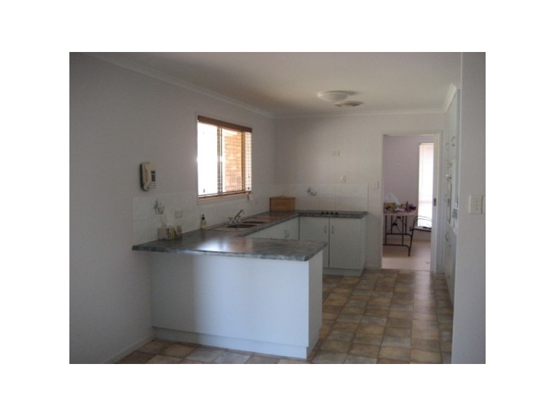 122 SNAPPER STREET, Kawungan QLD 4655