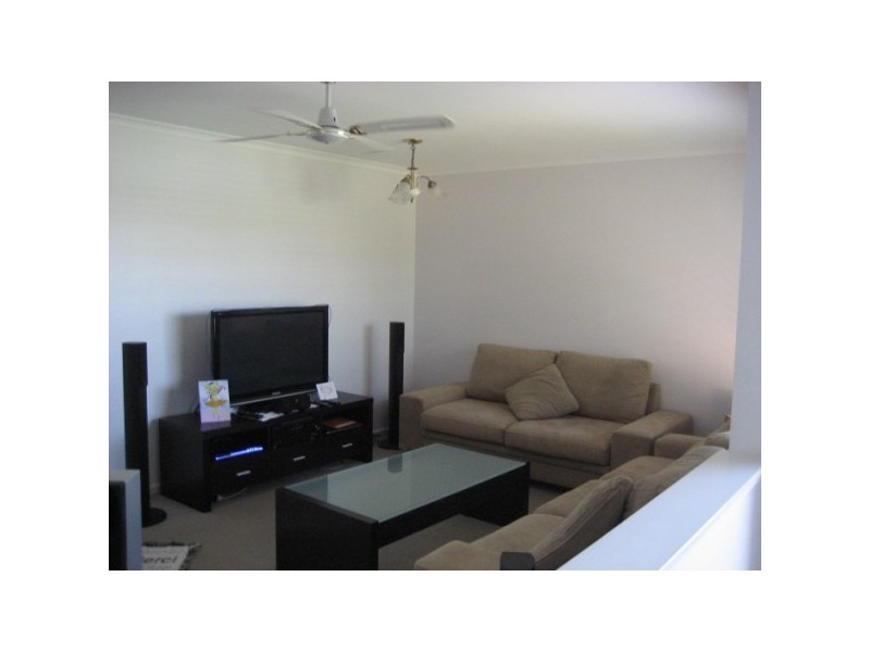 122 SNAPPER STREET, Kawungan QLD 4655