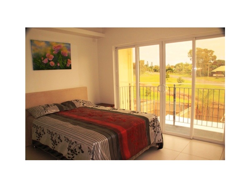 1 HYTHE STREET – THE ROCKS, Pialba QLD 4655