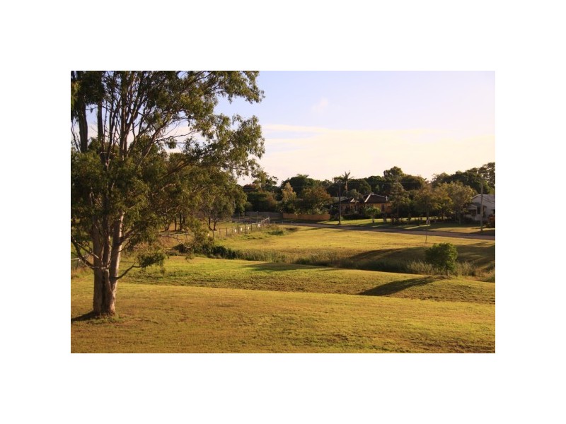 1 HYTHE STREET – THE ROCKS, Pialba QLD 4655