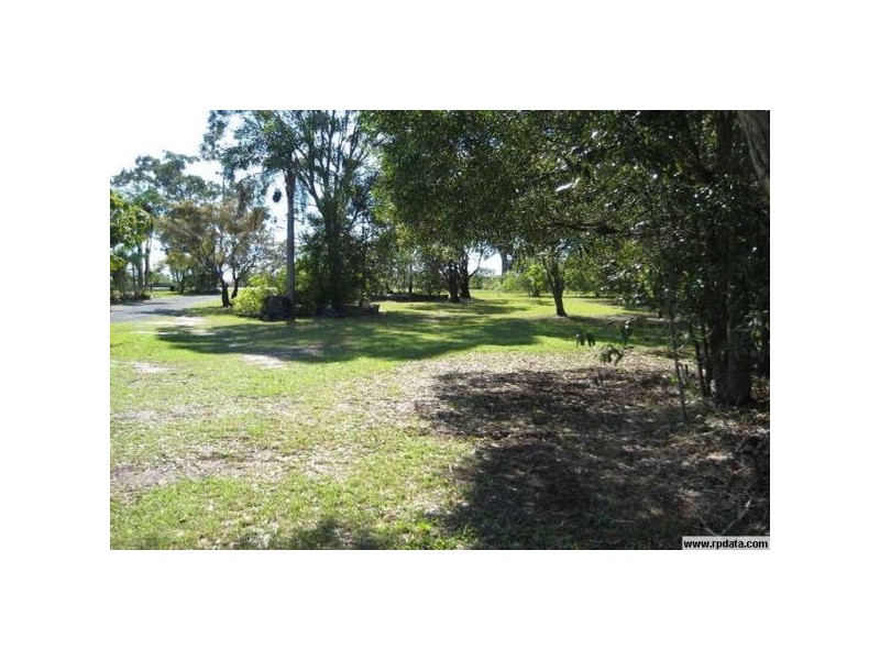 76 BOUNDARY ROAD, Urangan QLD 4655