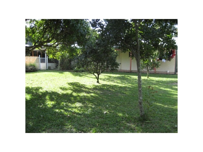 76 BOUNDARY ROAD, Urangan QLD 4655