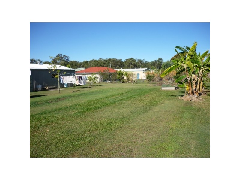 12 Robert Street, Torbanlea QLD 4662