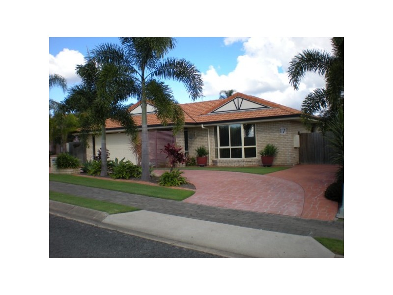 17 McLiver, Kawungan QLD 4655