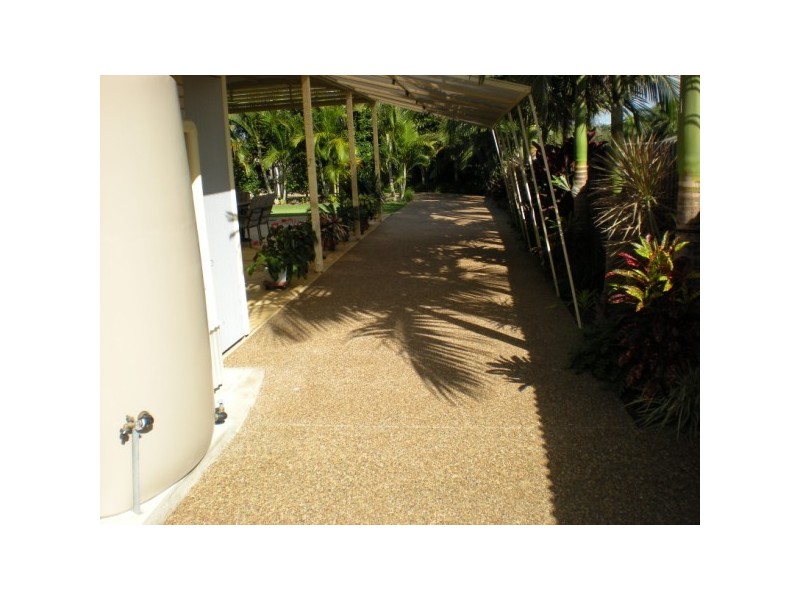 17 McLiver, Kawungan QLD 4655