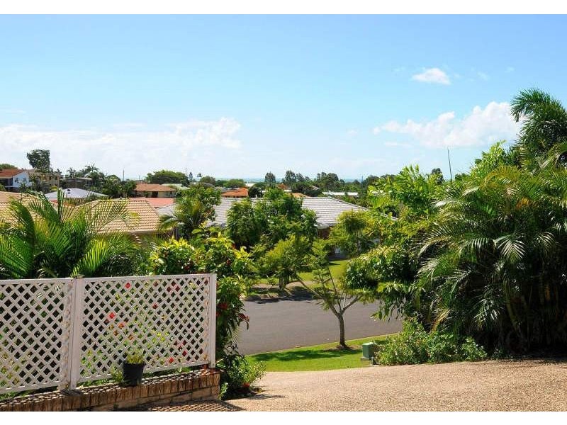 28 BAIRD DRIVE, Pialba QLD 4655