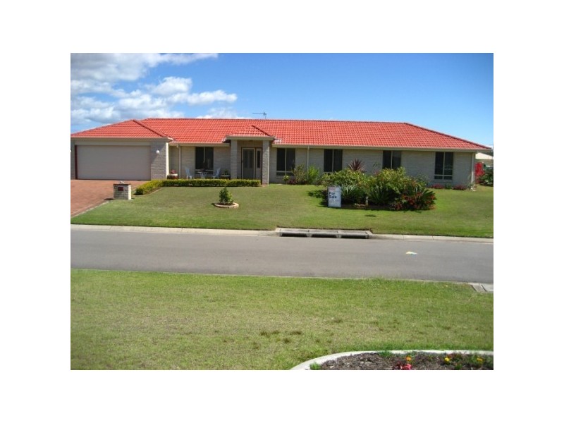 24 SPOONBILL WAY, ELI WATERS, Eli Waters QLD 4655