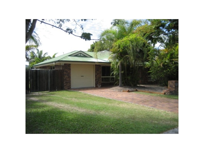 * MARINEVIEW AVENUE, Scarness QLD 4655