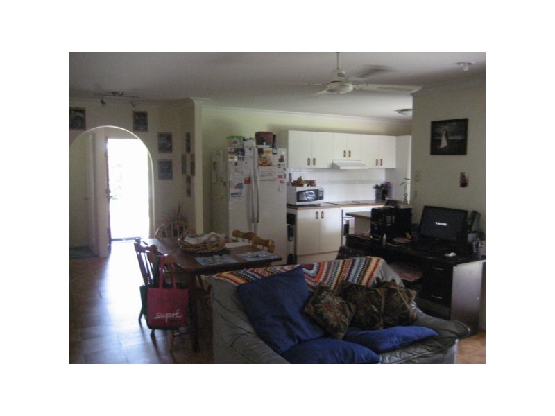 * MARINEVIEW AVENUE, Scarness QLD 4655