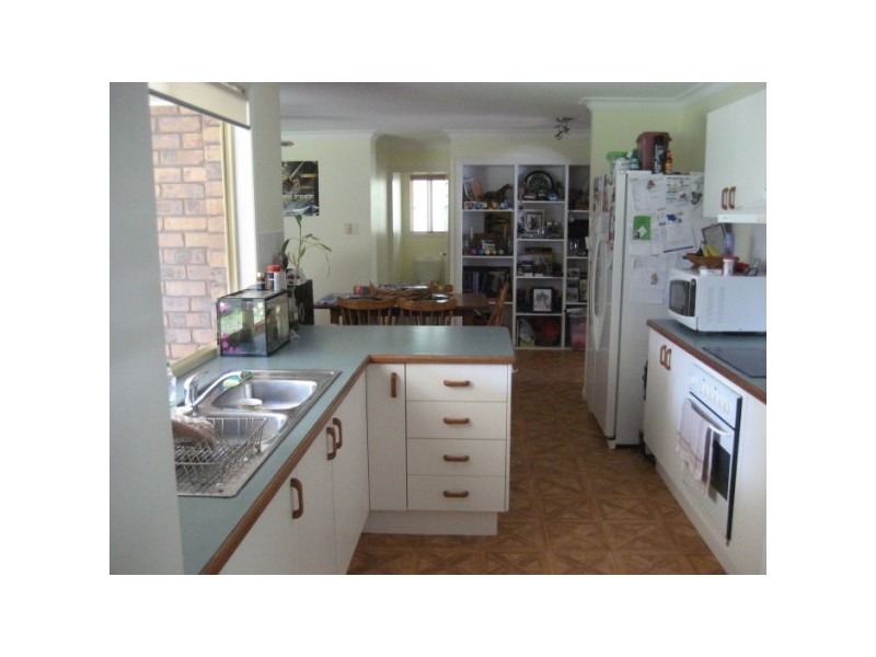 * MARINEVIEW AVENUE, Scarness QLD 4655