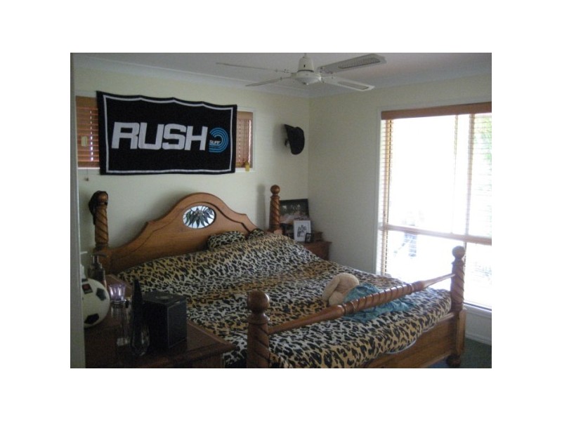 * MARINEVIEW AVENUE, Scarness QLD 4655