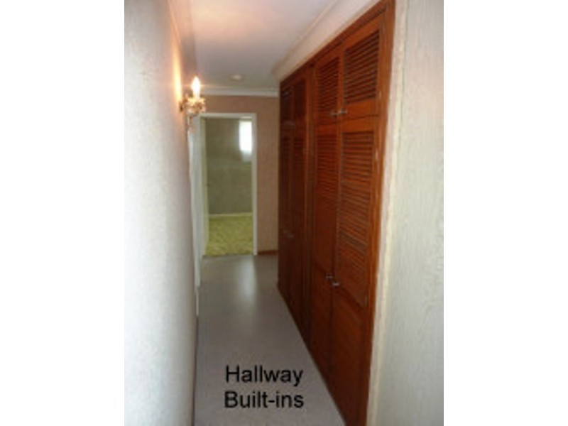735 BOAT HARBOUR DR, Urangan QLD 4655