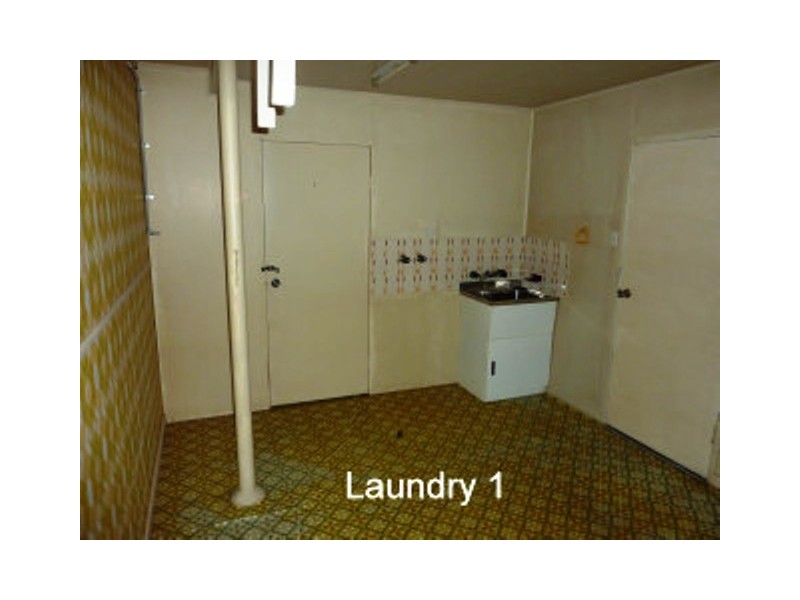 735 BOAT HARBOUR DR, Urangan QLD 4655