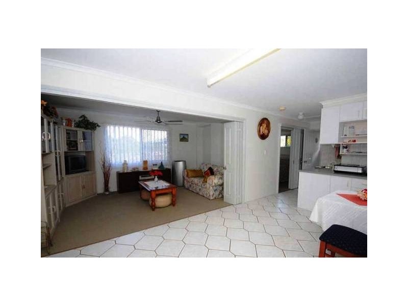 50 HAYDN DRIVE, Kawungan QLD 4655