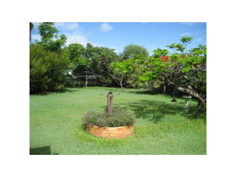 104 Long Street, Point Vernon QLD 4655