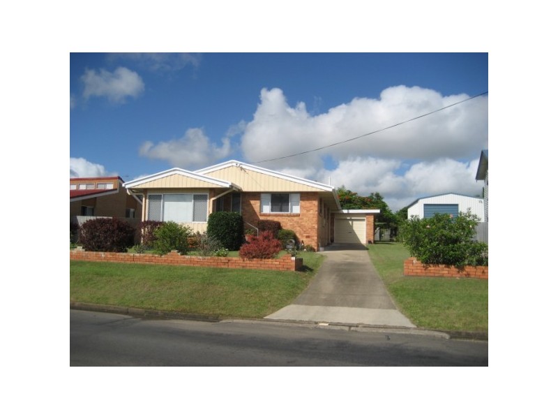 196 ESPLANADE,, Point Vernon QLD 4655
