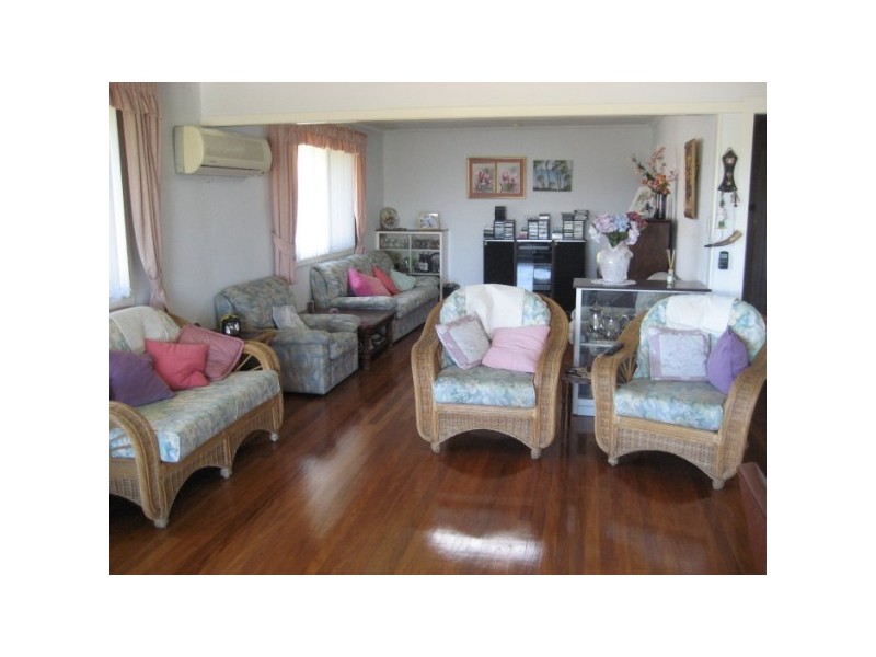 196 ESPLANADE,, Point Vernon QLD 4655