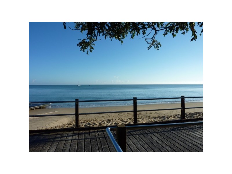 196 ESPLANADE,, Point Vernon QLD 4655