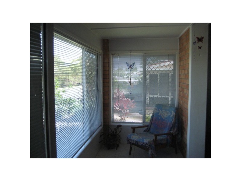 196 ESPLANADE,, Point Vernon QLD 4655