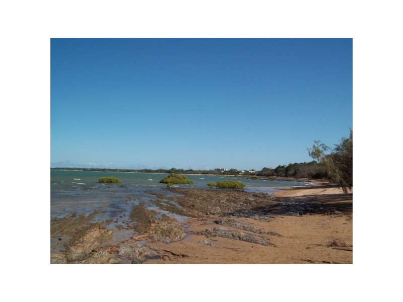 196 ESPLANADE,, Point Vernon QLD 4655