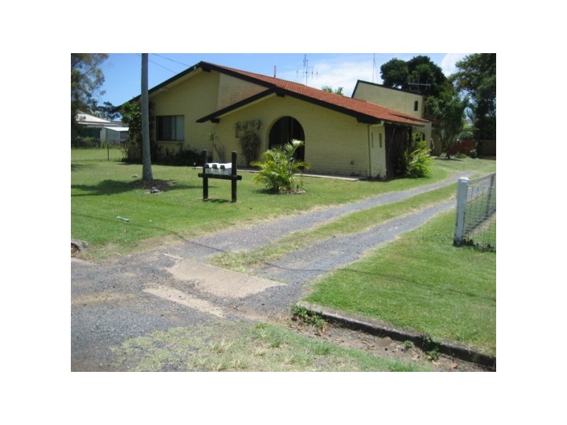 10 HIBISCUS STREET, Urangan QLD 4655